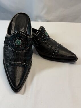 Franco Sarto Vintage Women’s Black Leather Pointed Toe Mule 8M w/Green Accent